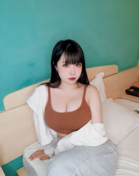 国产桃色精品_BD英语手机在线看