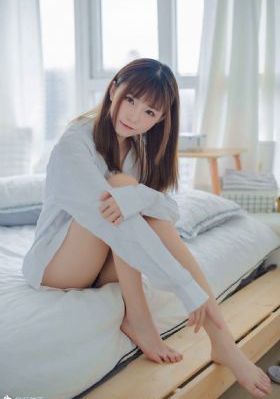 一女多男的共妻肉辣文_4K免费在线观看
