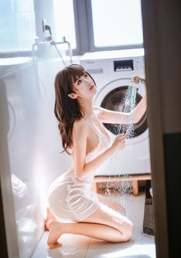 自拍伊人影院在线播放_720BD在线观看